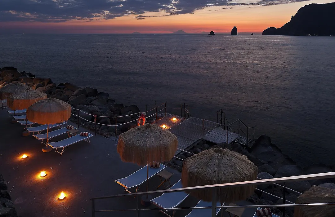 Therasia Resort Sea And Spa - The Leading Hotels Of The World-1